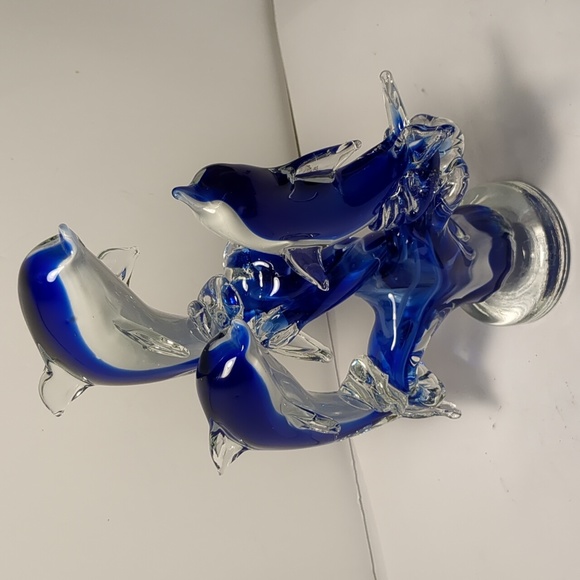 Handblown art glass statue. Dolphins jumping. Dark cobalt blue,lt blue,white. 9" - Picture 2 of 6